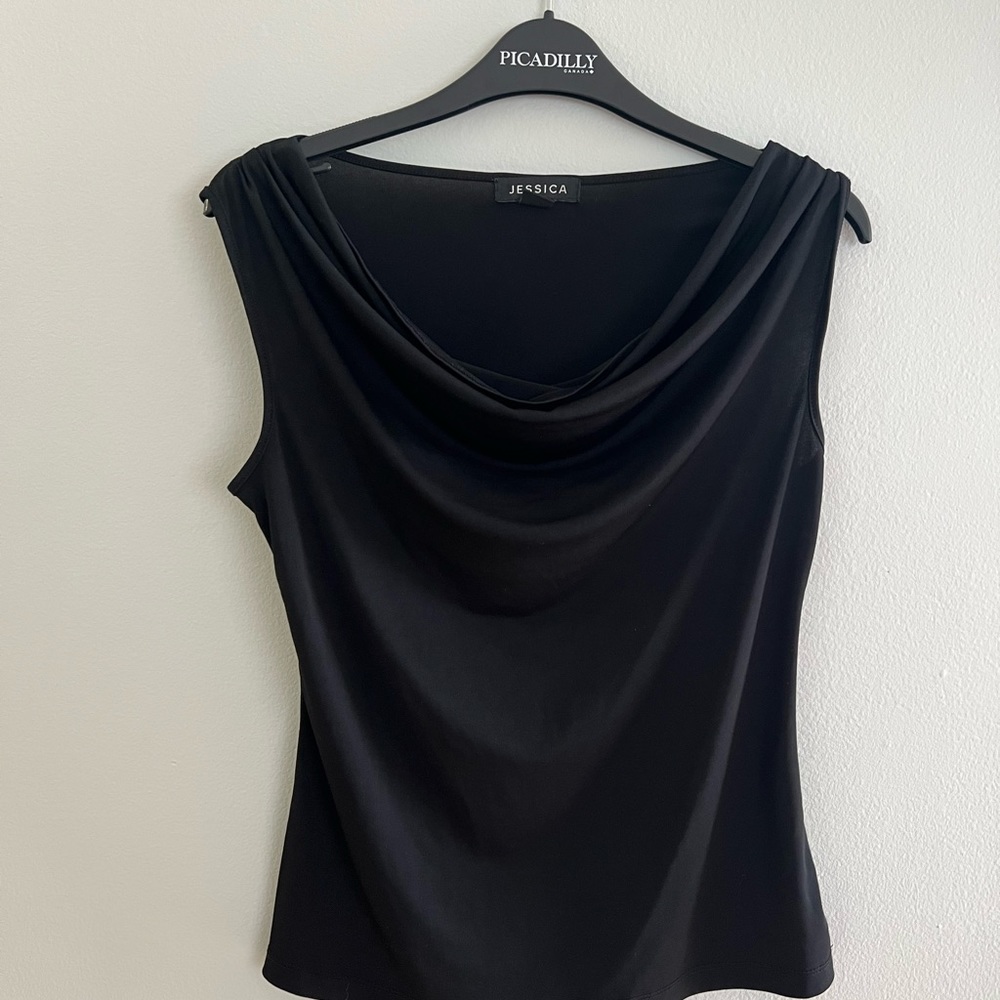 011- Simple black Top